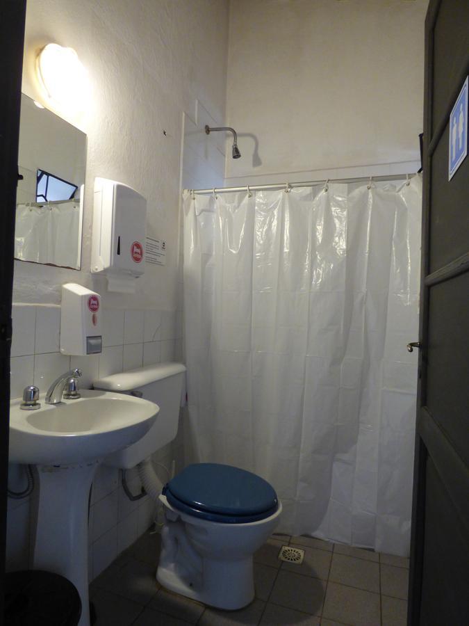 Las Rejas Hostel Salta Bagian luar foto